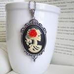 Lady Skeleton Cameo Necklac..