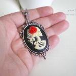 Lady Skeleton Cameo Necklac..